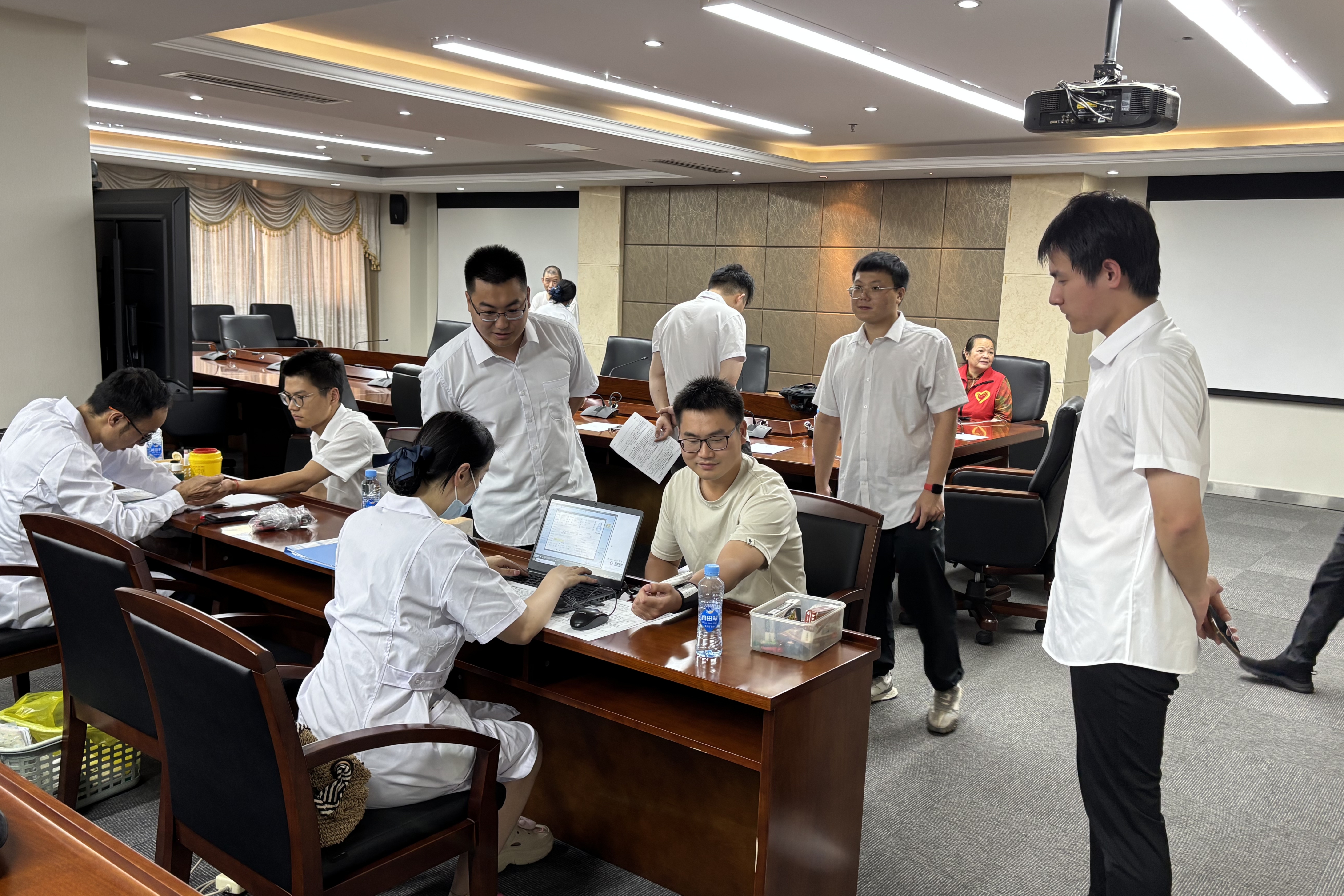 k8凯发赢家一触即发